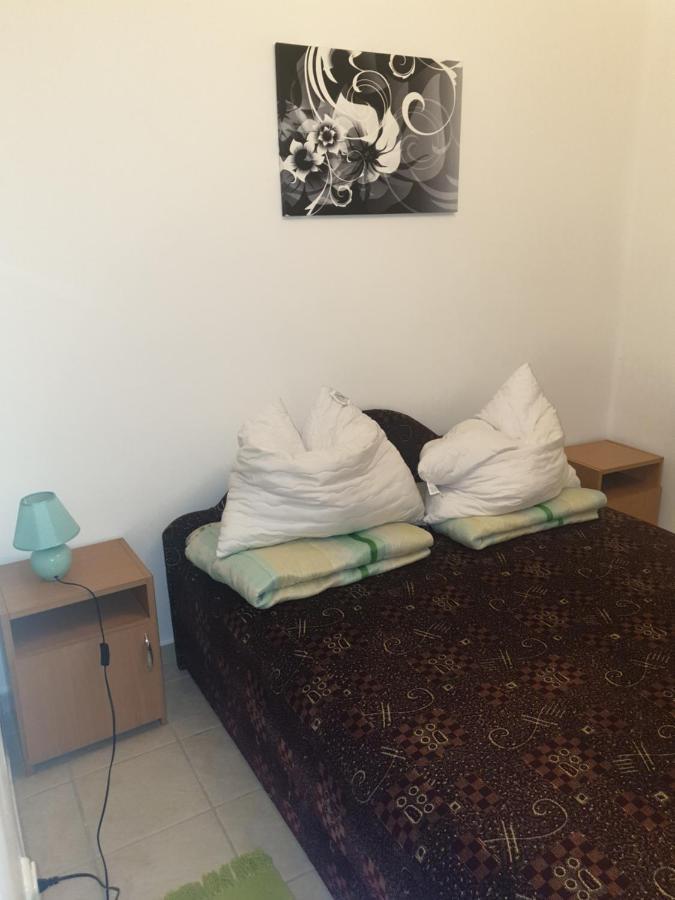 Zseki Apartman Hajdúszoboszló Exterior foto