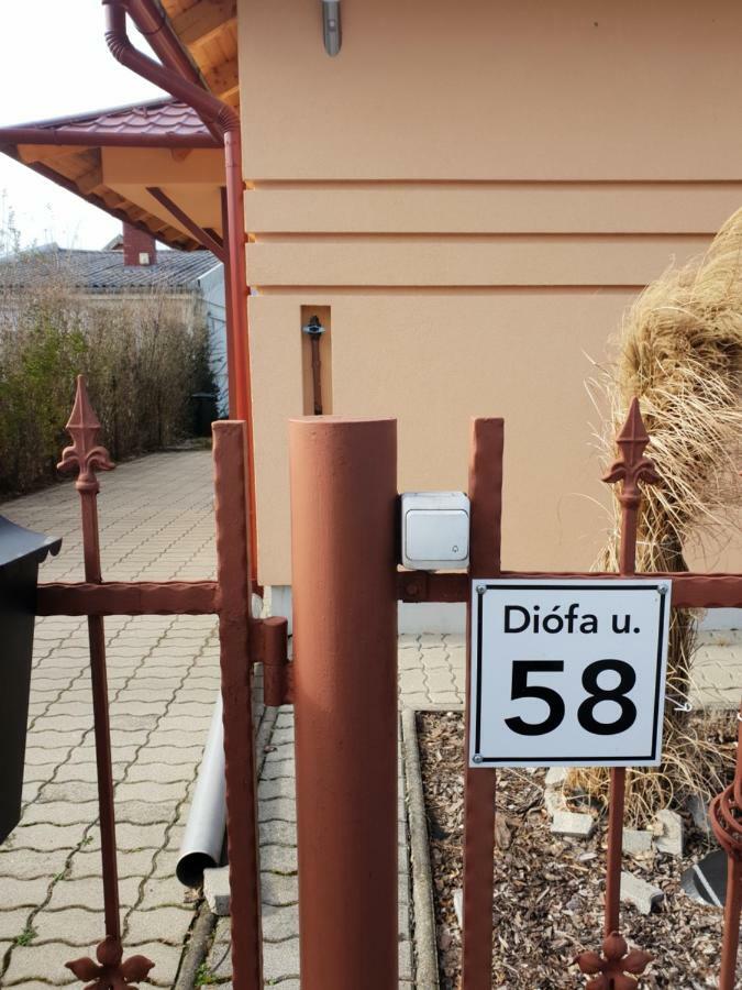 Zseki Apartman Hajdúszoboszló Exterior foto